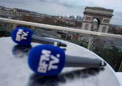 Bfmtv Bfm Paris Nouvel An Soiree Speciale Pour Le Spectacle Des Champs Elysees Mardi 31 Decembre Media